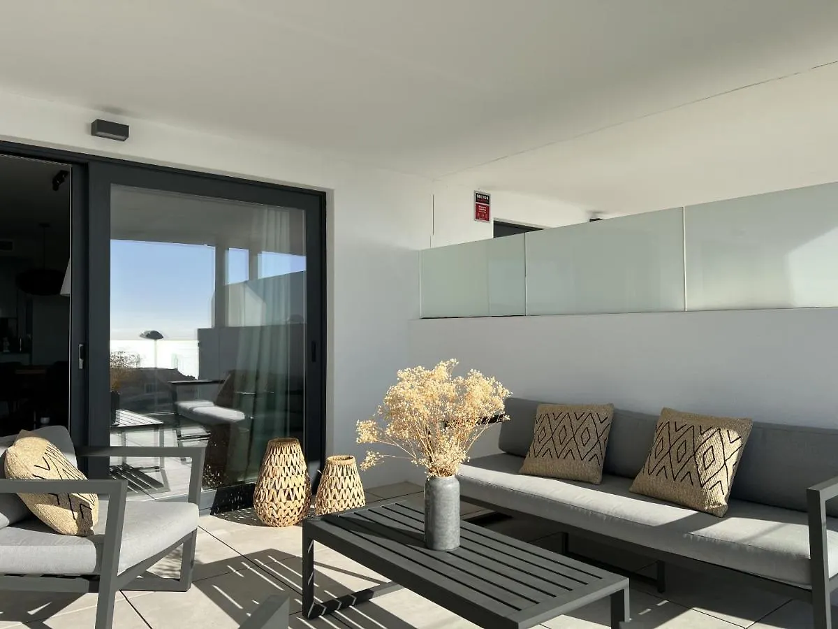 Via Celere 2328 Luxury Sea View Apartment كاساريس