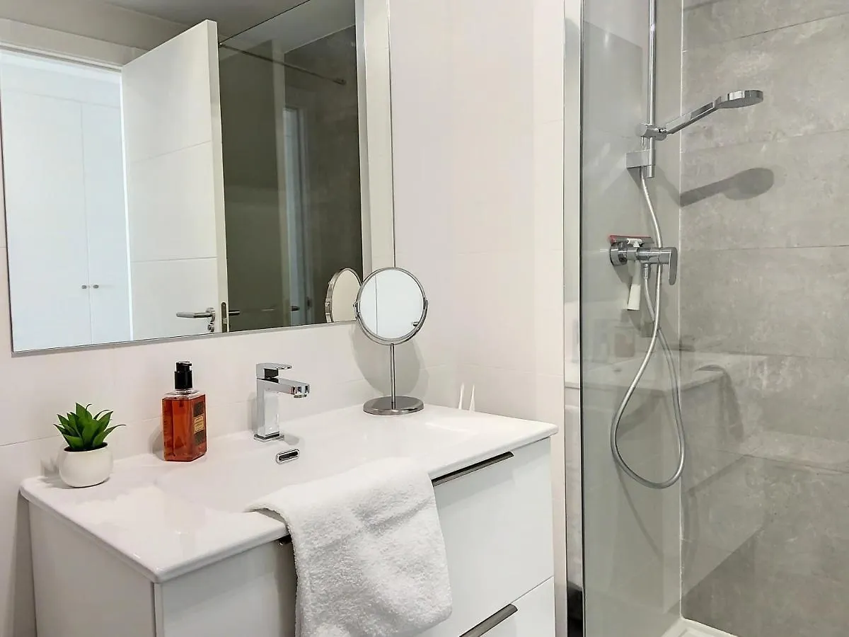 Via Celere 2328 Luxury Sea View Apartment كاساريس